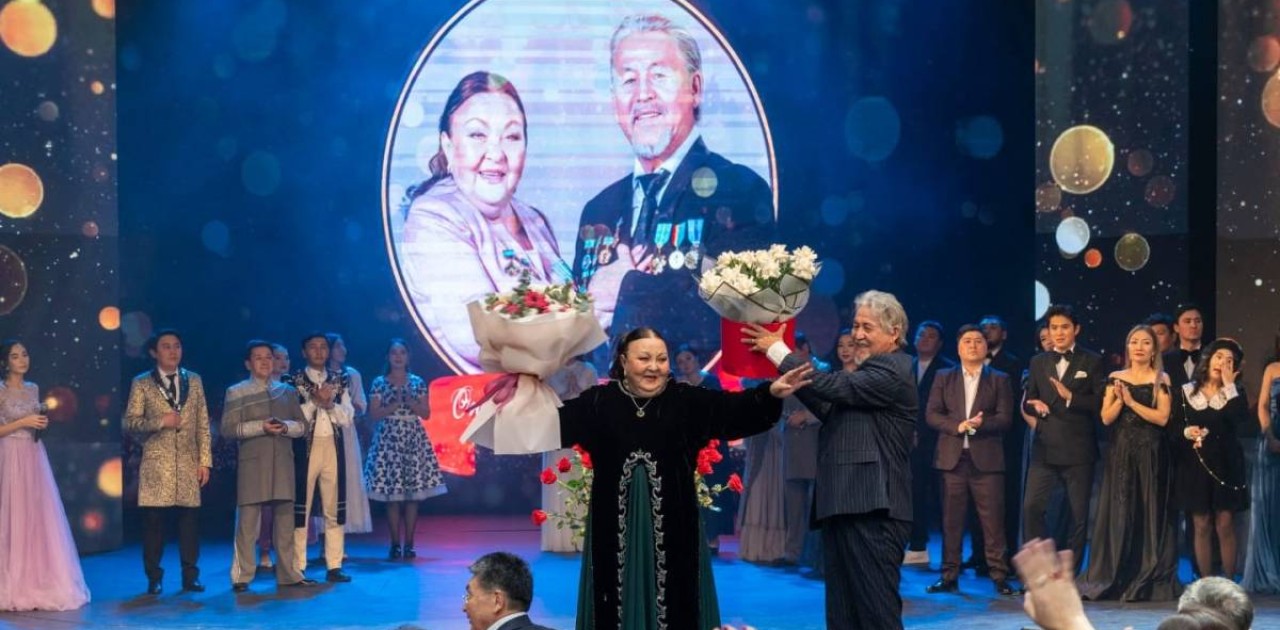 Бикен Римова атындағы драма театрында сахна өнеріндегі жұлдызды жұптың шығармашылық кеші өтті