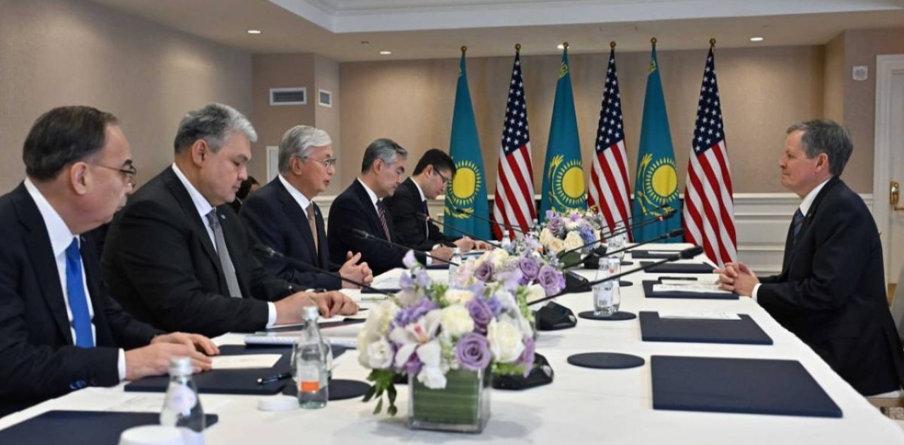 Қасым-Жомарт Тоқаев америкалық сенатор Стив Дэйнсті қабылдады