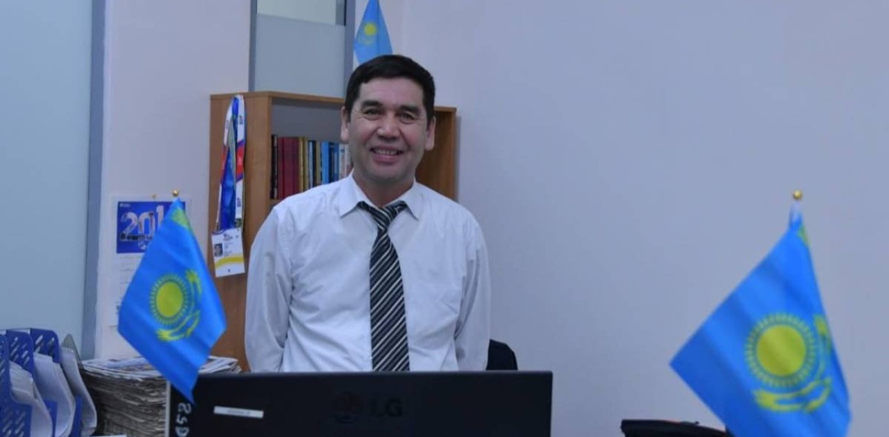 Орны бөлек 30 жыл: Ғалым Қожабеков «Аstana aqshamy» газетіндегі еңбек жолы жайлы