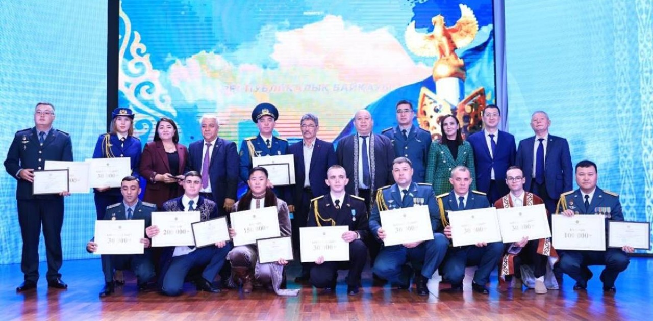 Ұлттық ұланның жауынгерлері мемлекеттік тіл байқауында топ жарды