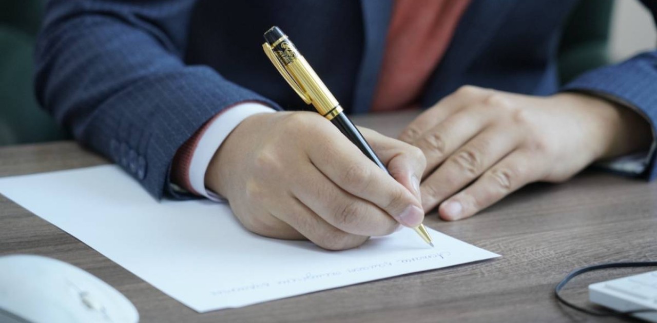 Үздіктерге жол ашық: мемлекеттік қызметке іріктеусіз қабылдау мүмкіндігі