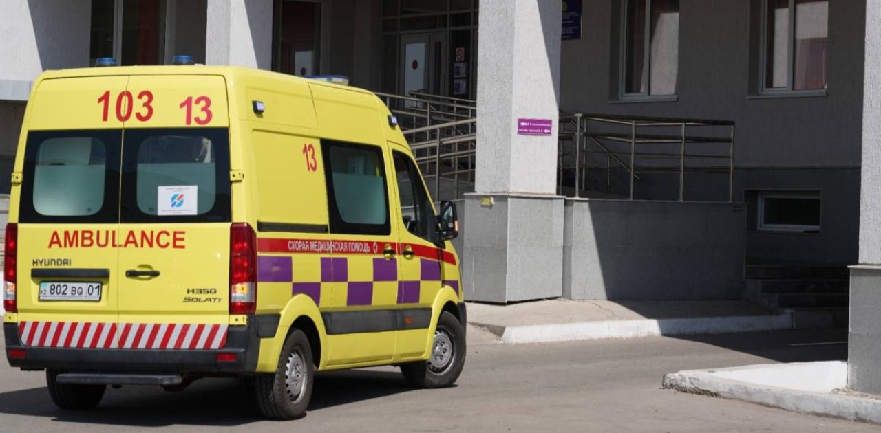 Түркістандағы өрт: зардап шеккен бір адам Шымкентке жеткізілді