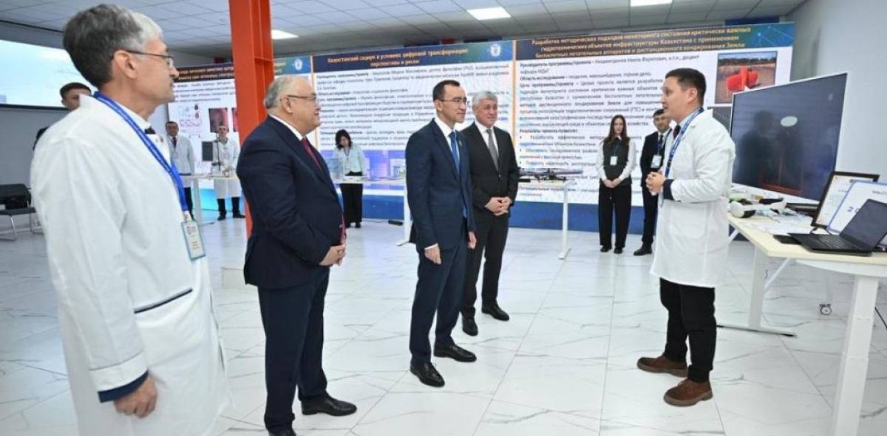 Мәулен Әшімбаев Buketov university ғылыми әлеуетімен танысты