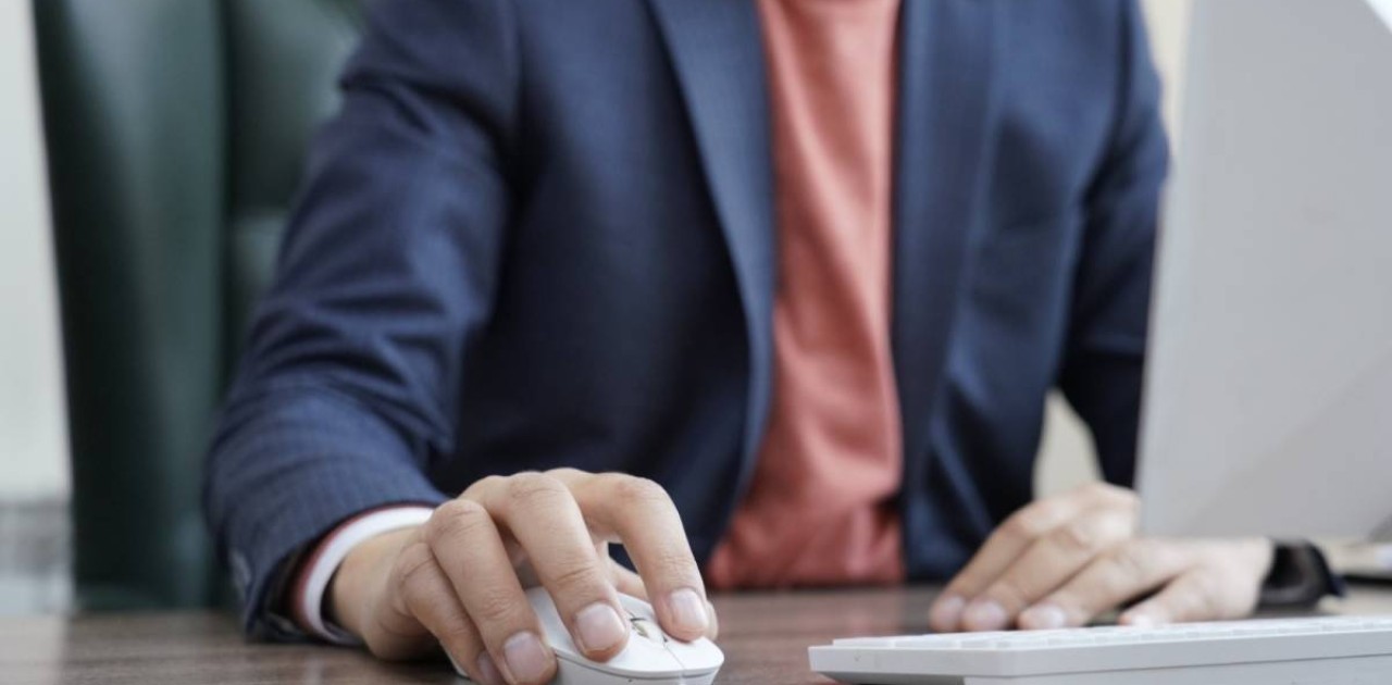 Мемлекеттік қызметшілердің санаттарын нақты белгілеу керек – Президент