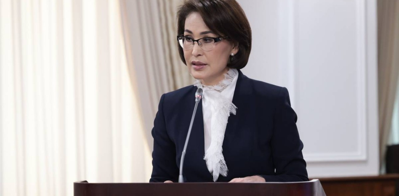Министр Ақмарал Әлназарова ұшақтағы жағдайға қатысты пікір білдірді