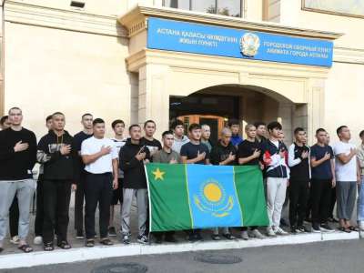 Күзгі әскерге шақыру: елордалықтардың алғашқы легі шекараға қызмет етуге аттанды