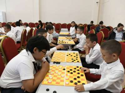 Спорт күні: Астанада 100 шаршылы дойбыдан қалалық чемпионат өтіп жатыр