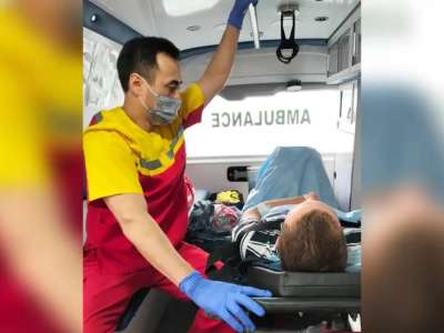 Қостанайда науқастың шабуылынан жарақат алған дәрігер Астанаға жеткізілді