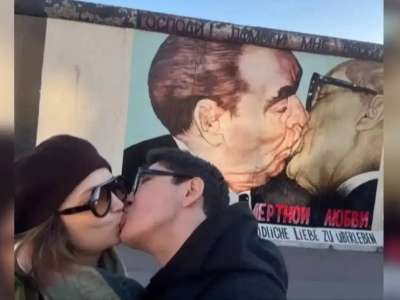 «Есектің миын жегендер»: Айқын мен Жұлдыздың фотосы қызу талқыға түсті