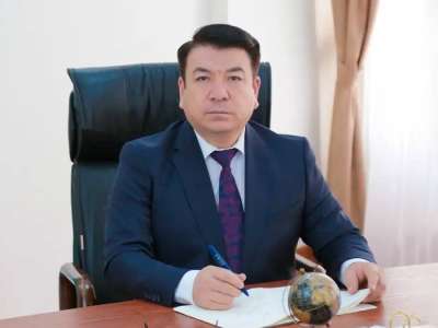 Ғани Бейсембаев оқушыларды оқу жылының аяқталуымен құттықтады