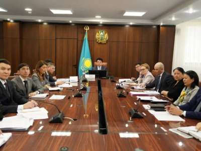 Ғани Бейсембаев мәслихат депутаттарымен кездесу өткізді