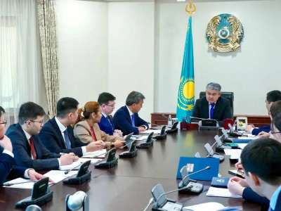 Үкіметте білім беру жүйесіне жасанды интеллектіні енгізу мәселелері талқыланды