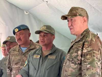 Қорғаныс министрі жоғалып кеткен әскери тікұшақты іздеу жұмыстарымен танысты