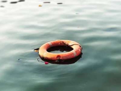 Елордада құтқарушылар суға батып бара жатқан ер адамды құтқарып қалды