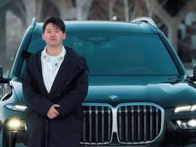 Су жаңа екі көлік сатып алған әнші жұрт көрімдік бермеді деп ренжіді (ВИДЕО)