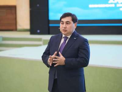 Дархан Жазықбай Президенттік жастар кадр резервіне іріктеу бойынша жас мамандармен кездесті