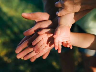 Елімізде асырап алушы ата-аналардың 52 мектебі табысты жұмыс істеп жатыр