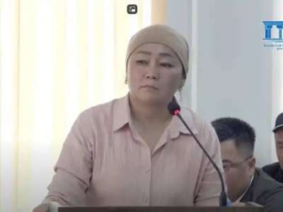 «Жауаптары сәйкес келмейді»: Шерзаттың анасы сотқа қайта шақырылады