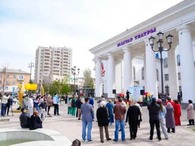 Астанадағы «Жастар» театры маңында бірлік мейрамы тойланды