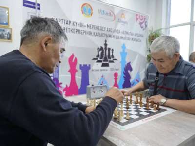 Астанада зейнеткерлер шахматтан үздіктерді анықтайды