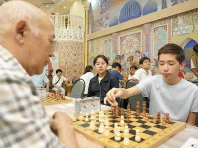 Астанада шахматтан ардагерлер мен жастар тәжірибе алмасты