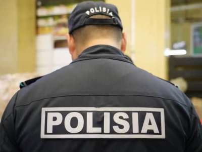 Полицейлер ірі есірткі зертханасын жойды