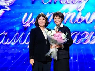 Астанада білім саласына үлес қосып жүрген педагогтер марапатталды