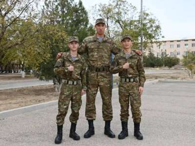 «2 метр 9 сантиметр: Еліміздегі ең бойшаң сарбаз әскери борышын қайда өтеп жүр
