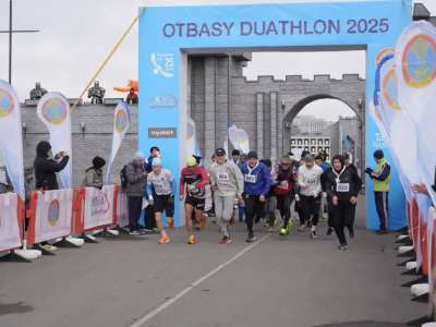 Республика күніне орай елордада отбасылық дуатлон өтті