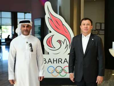 Геннадий Головкин Бахрейн бокс федерациясының президентімен кездесті