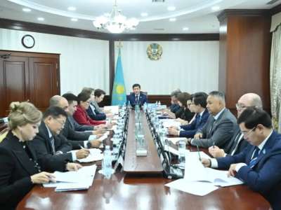 Мәжілісте 2026-2028 жылдарға арналған республикалық бюджет жобасы қаралады