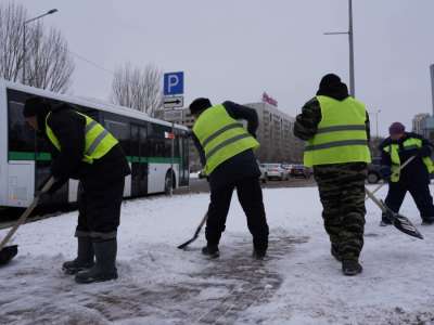 Елордада 3 мыңға жуық жұмысшы қар тазалауға шықты
