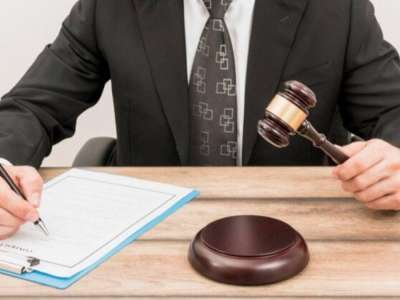 Заңдылықты және судья әдебі​ ​талаптарын бұзғаны үшін​ сегіз судья жазаланды