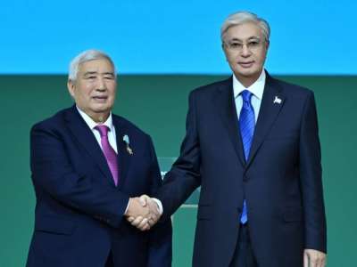 Тоқаев ауыл шаруашылығы саласының еңбеккерлерін марапаттады