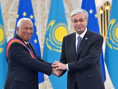 Мемлекет басшысы Еуропалық Кеңес Президентін І дәрежелі «Достық» орденімен марапаттады