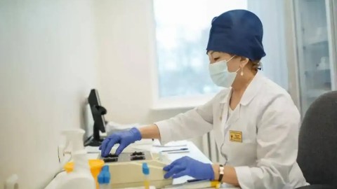 Астана мектептері мен балабақшаларында ЖРВИ және тұмау маусымына байланысты «таңғы сүзгі» енгізілді