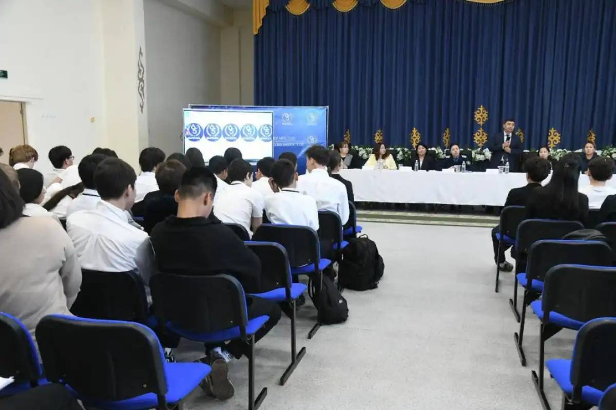 Елордалық мектеп оқушыларына нашақорлықтың зияны туралы түсіндірілді