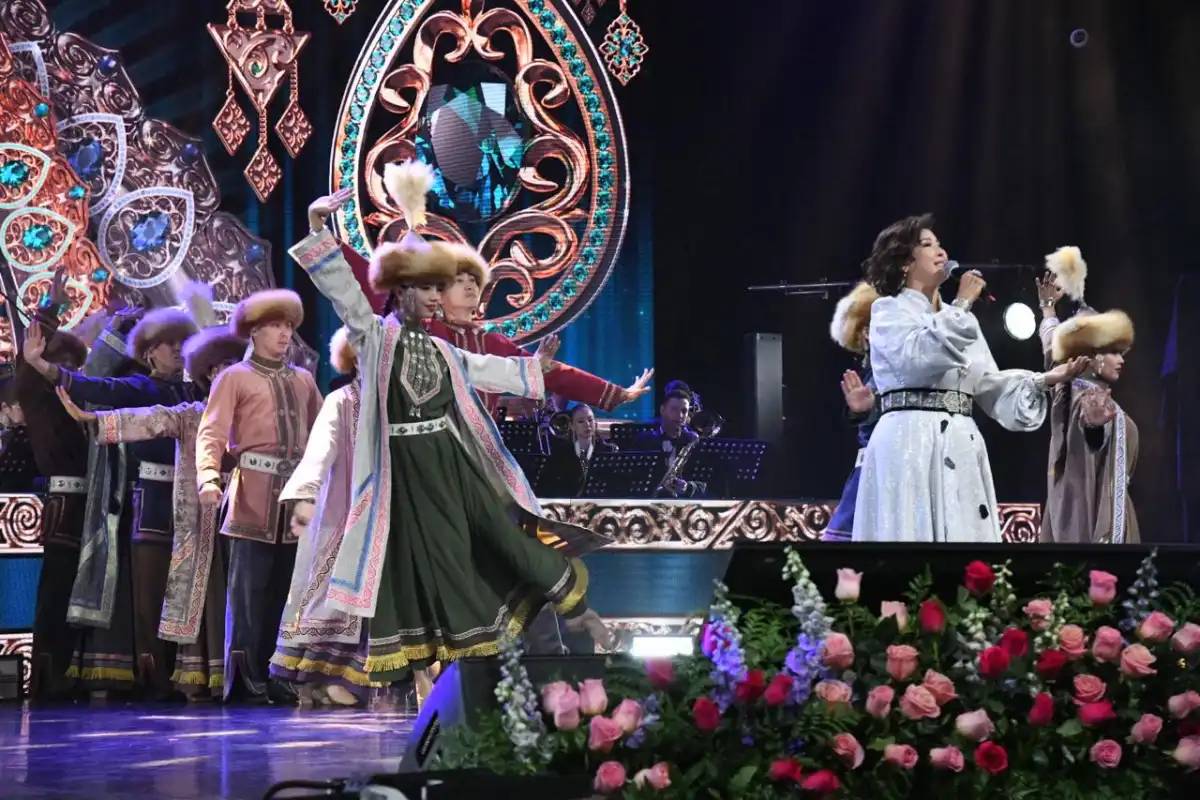 Астанада Конституция күніне арналған мерекелік концерт өтті