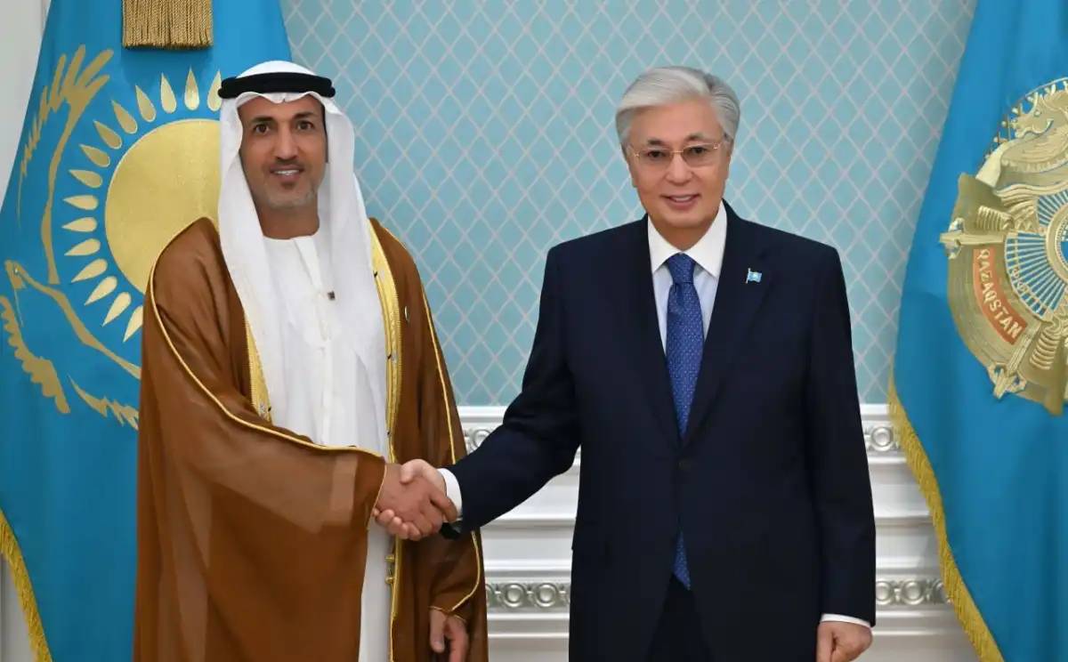 Тоқаев БАӘ Қорғаныс істері жөніндегі мемлекеттік министрін қабылдады