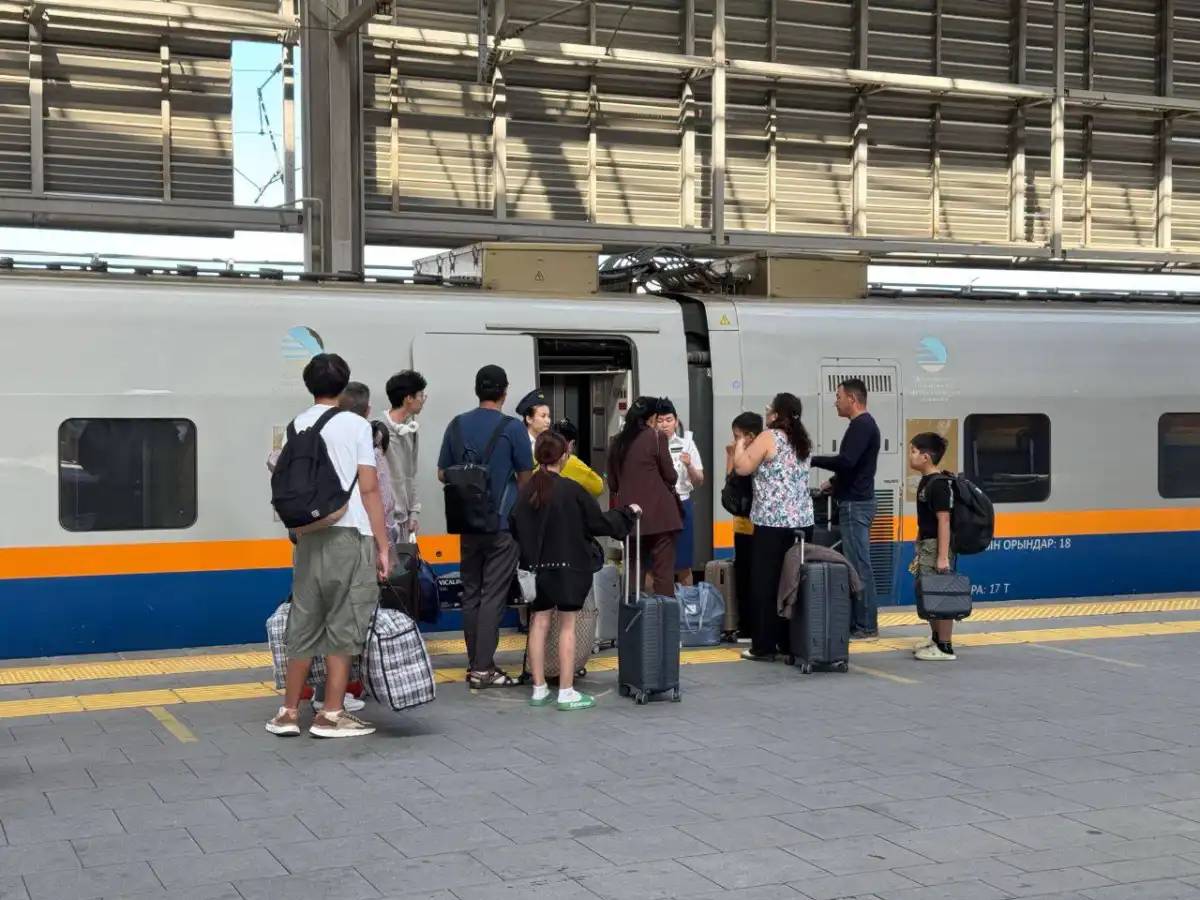 Биыл 8 миллионға жуық жолаушы пойызбен сапарлады