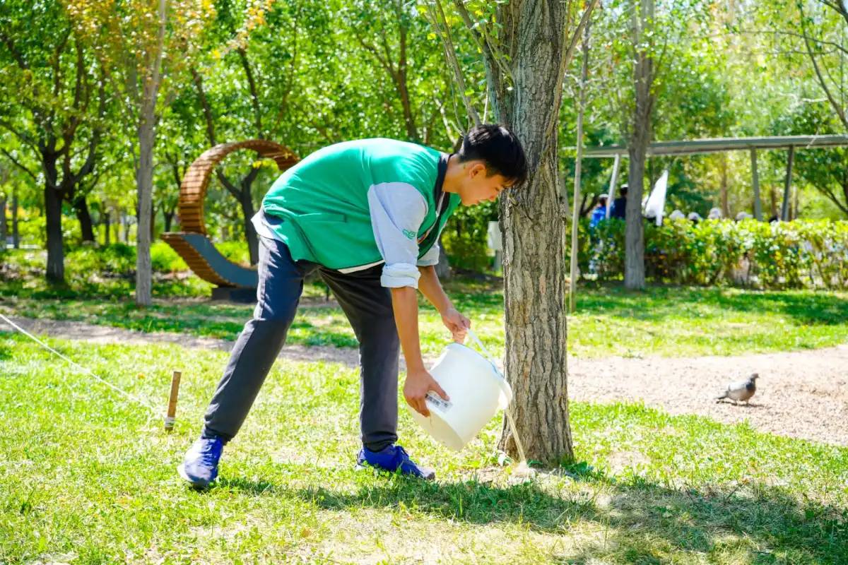 «Таза Қазақстан»: елордадағы «Жастар» саябағында экологиялық акция өтті