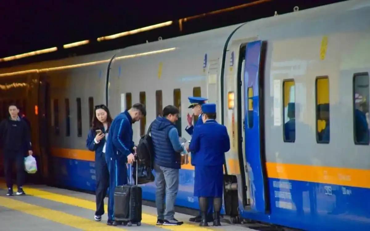 Ұлттық тасымалдаушы теміржол билеттеріне күзгі жеңілдіктер ұсынады