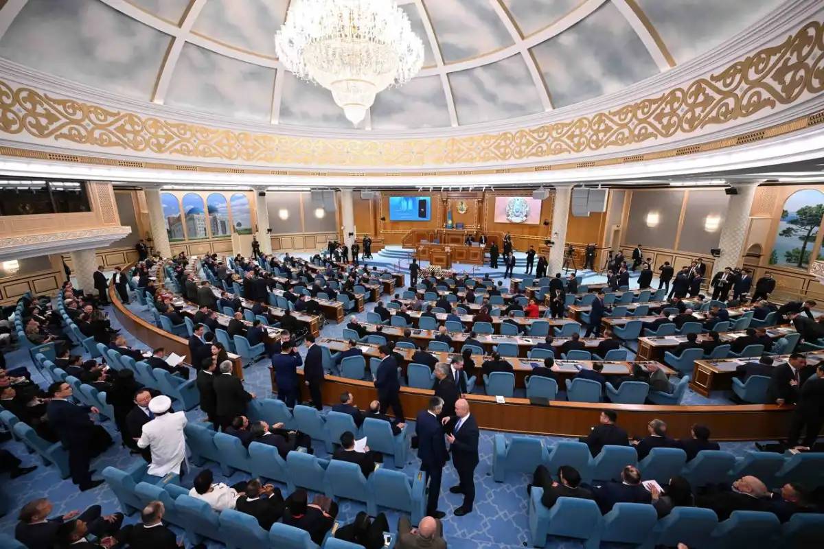 Президент футболды коммерцияландыру ісін жалғастыру қажеттігін айтты