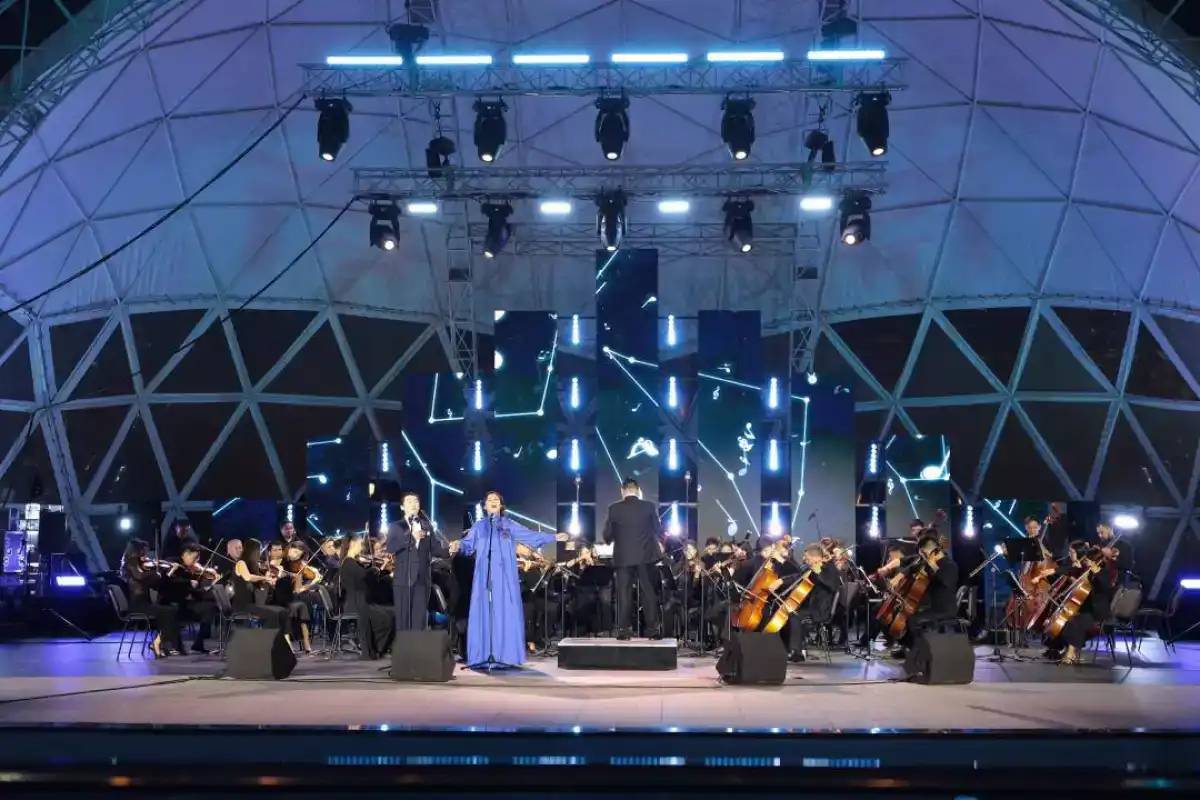 Астанада танымал әншілердің қатысуымен мерекелік концерт өтеді