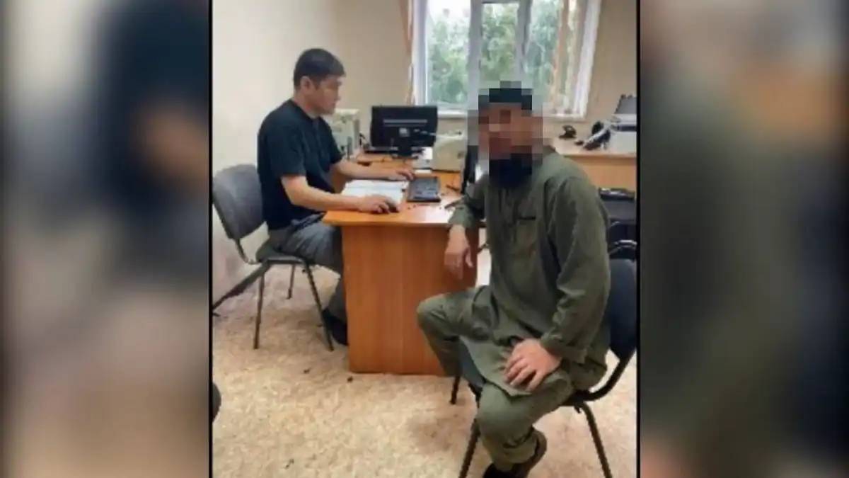 Ақтөбеде мешіт ішінде қызға тиіскен ер адам жауапқа тартылды