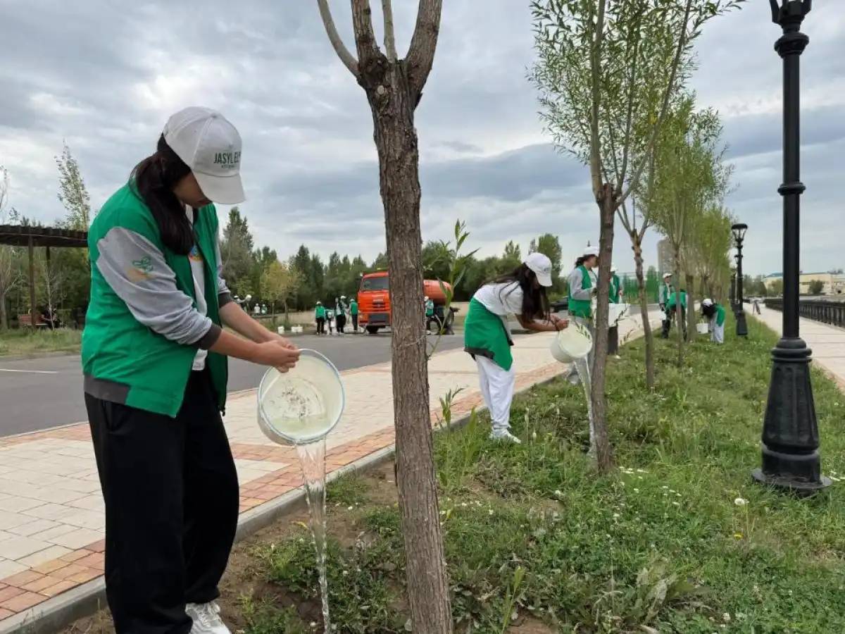 Таза Қазақстан: «Жасыл ел» жастары табиғатты қорғауға үн қосты