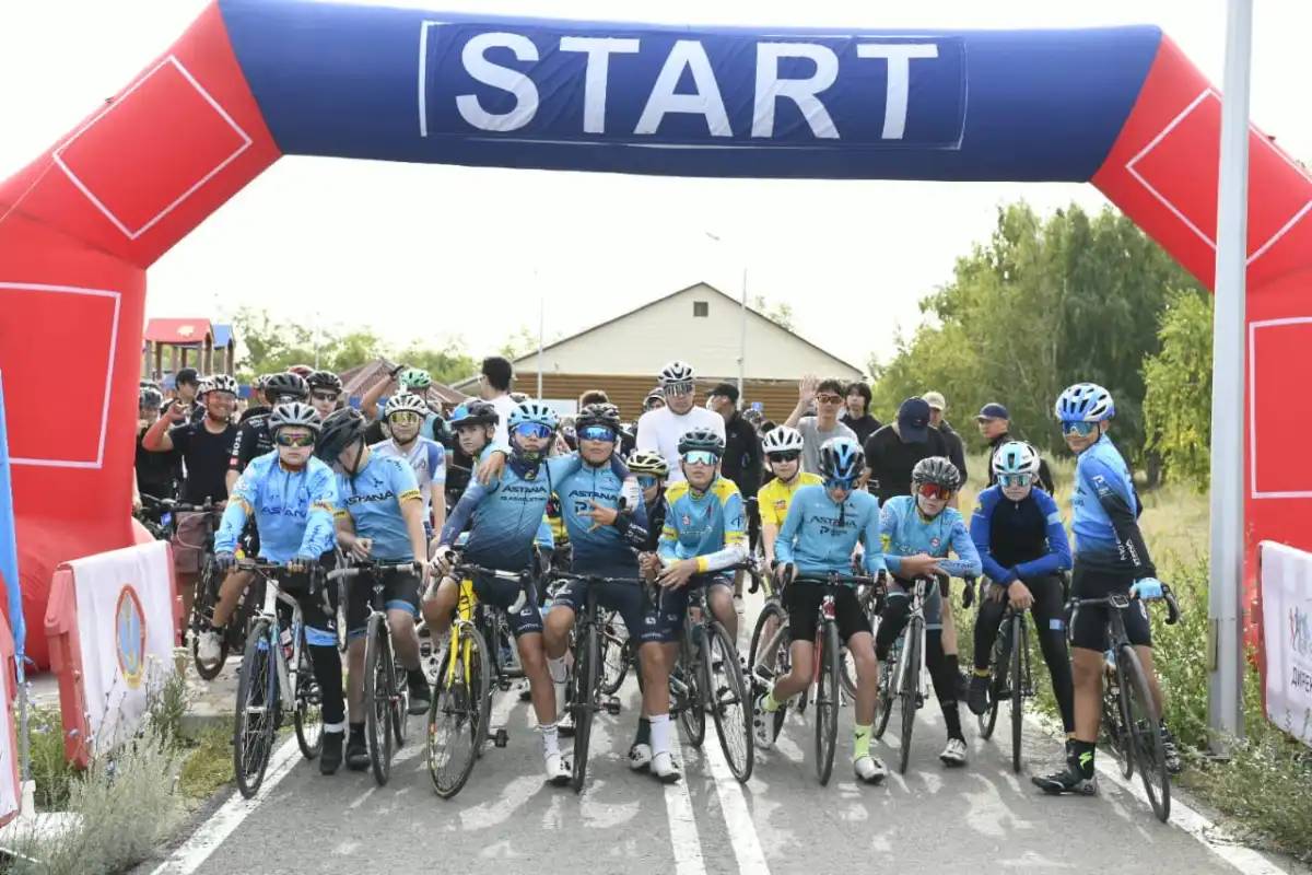 Астанадағы бұқаралық велошеруге 1000-ға жуық әуесқой спортшы қатысты