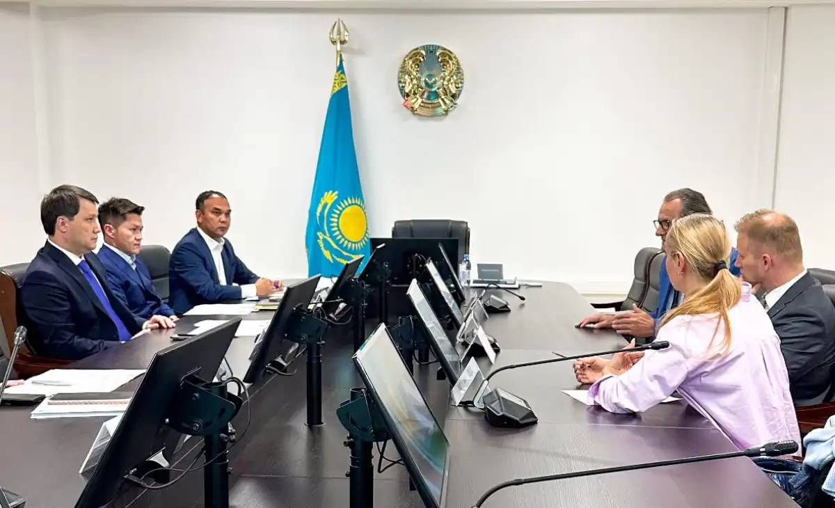 Венгриялық компания елімізде бал өндіру зауытын салуды жоспарлап отыр