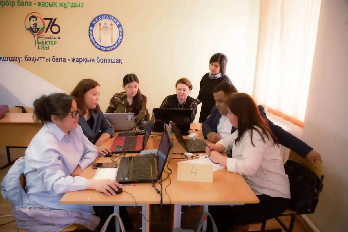 Биыл тағы 30 мыңнан астам педагог біліктілік арттыру курстарынан өтеді