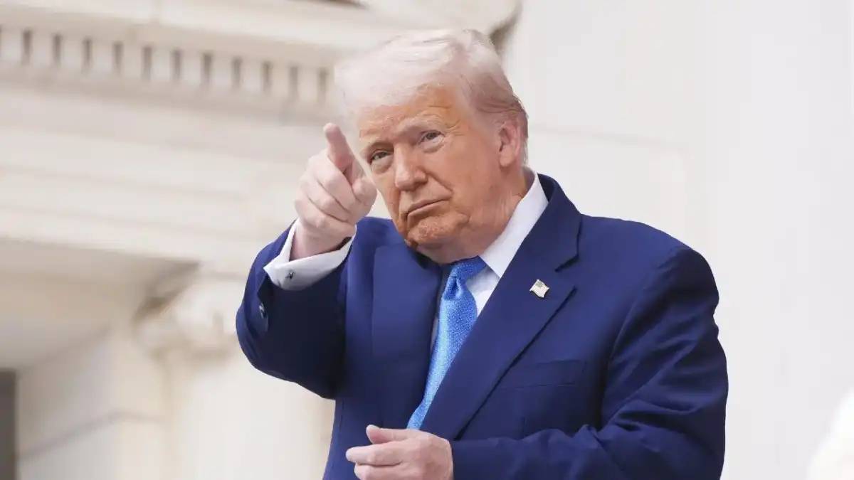 9 маусымнан бастап 12 елдің азаматтары АҚШ-қа кіре алмайды